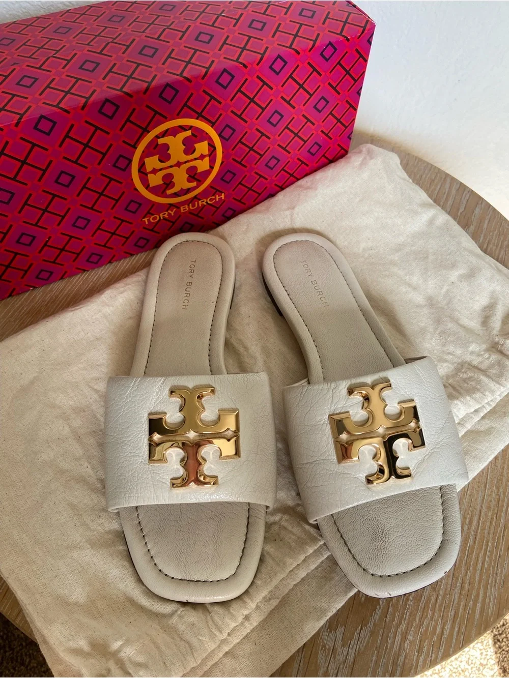 Tory Burch ELEANOR SLIDE Light Cream/Gold Size 5